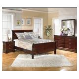 Queen Alisdair 4-Piece Sleigh Bedroom Group