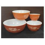 4 PC Wheat Pyrex Bowles