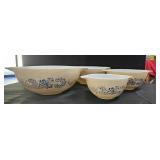 Vintage Pyrex Homestead Cinderella Mixing Bowl