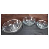 Pyrex mixing bowls