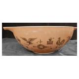 Early American Cinderella Pyrex 4 Qt Mixing Bow