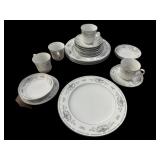 20 Pc Fine Porcelain China