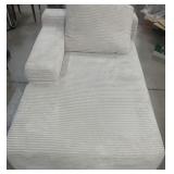 chaise (Showroom Model)