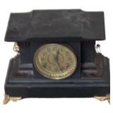 Antique Mantle Clock wï¿½ Chimes