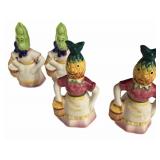 (2) sets Vintage Salt & Pepper