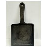 USA 5 x 5 ï¿½ Small Fry Cast Iron Skillet