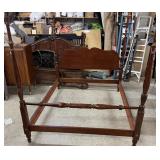 Estate Queen Poster Bed