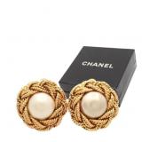 Chanel Vintage Classic Clip-On Earrings