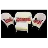 4 pc Wicker Loveseat, 2 Chairs & Coffee Table
