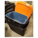Plastic totes 1 lid