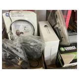 2 Flats Headsets & Speakers