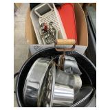 2 Containers Kitchen Wares
