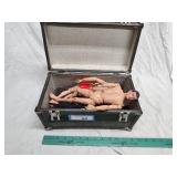 2 GI Joes one missing arm, clothes and trunk 2 GI Joes one missing arm, clothes and trunk