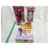 2 figures and WWF bank 2 figures and WWF bank