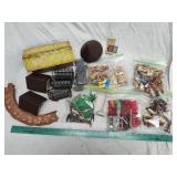 Playset items incl. Oaktari Playset items incl. Oaktari