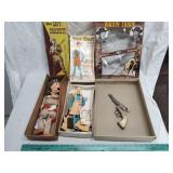 3 Western toys 3 Western toys