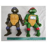 2 Ninja Turtles toys 2 Ninja Turtles toys