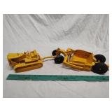 Caterpillar plastic crawler with scraper Cadver Caterpillar plastic crawler with scraper Cadver
