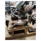 Delta miter saw
