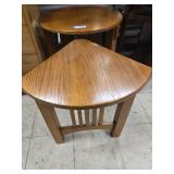 2 stands. 24x24 and 19x23