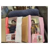 2 Paridise gallery dolls