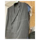 3 Menï¿½s Suits or Sport Coats