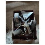 4 caster wheels