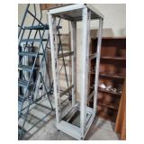 Server rack 23innw x 86in t x 30in d
