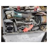 Makita polisher with accessories