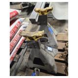 2 Jack Stands, 5 ton capacity
