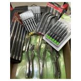 Wire Brushes, Punches & Screwdrivers