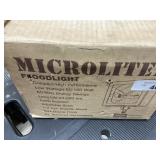 Microliter Floodlight