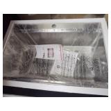 Elkay 33in stainless sink