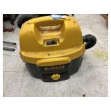 Dewalt vacuum cleaner