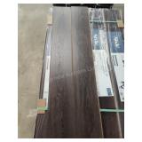 Style Selections Highbury Oak laminate 737sft