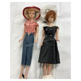 2 Vintage Dolls - Barbie
