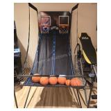 Basketball hoop game