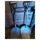 2 transfer shovels