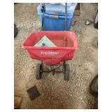 Lawn spreader