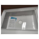 Elkay 30in fireclay farmhouse sink white