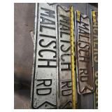 3 Malisch road signs