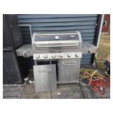 Monument gas grill