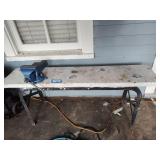 Bench with vise