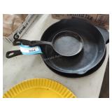3 cast iron pans