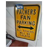 Packers parking sign