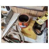 Shelf brackets and vintage items