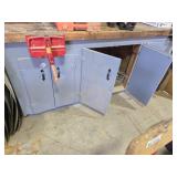 Work bench and vises