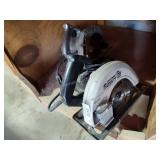 2 circular saws
