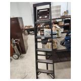 Aluminum stepladder