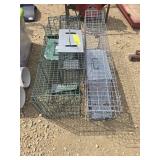 4 varying size live traps